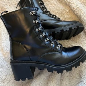 Platform combat boots
